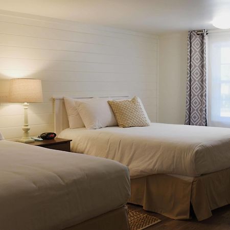 Sandwich Inn And Suites Esterno foto
