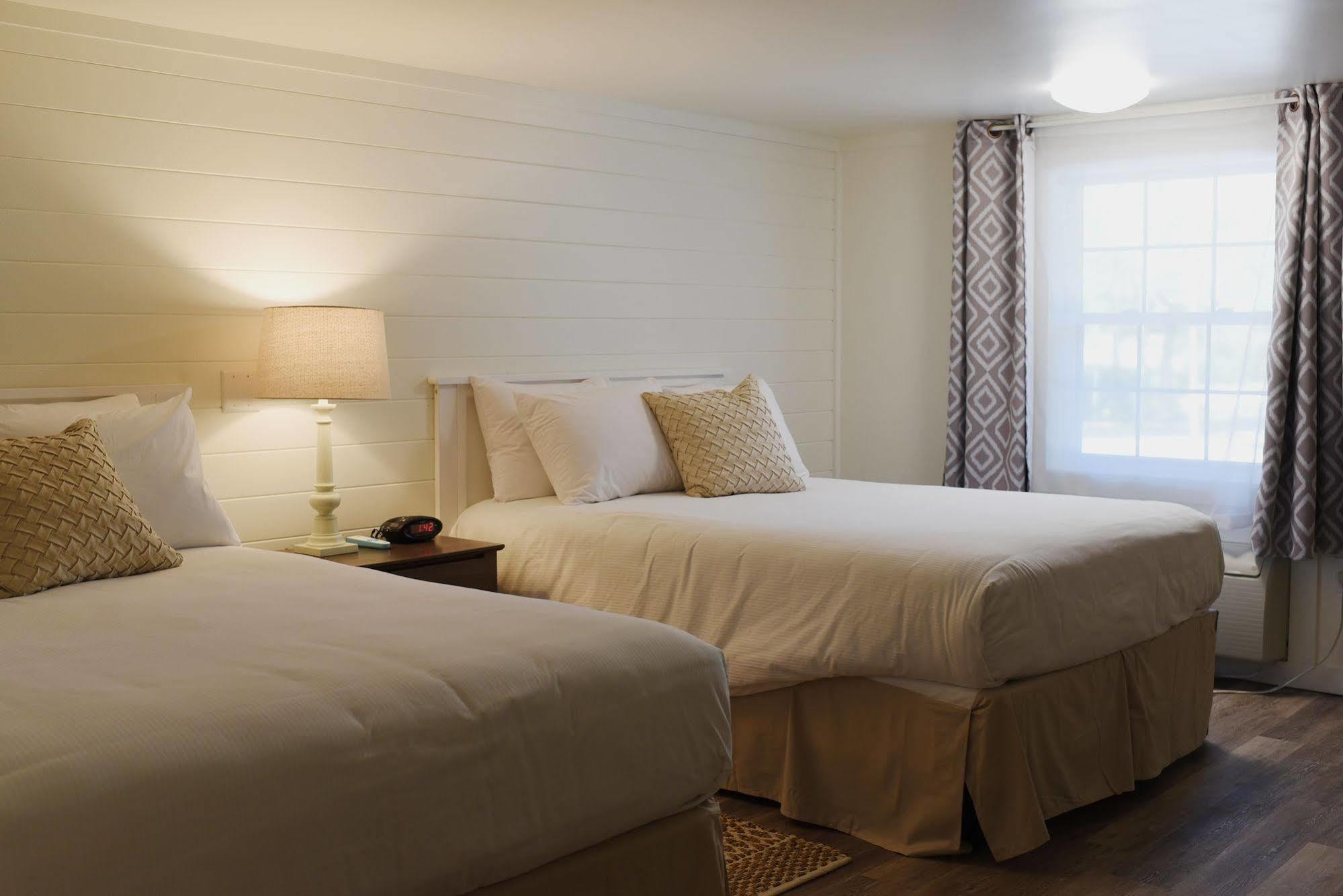 Sandwich Inn And Suites Esterno foto