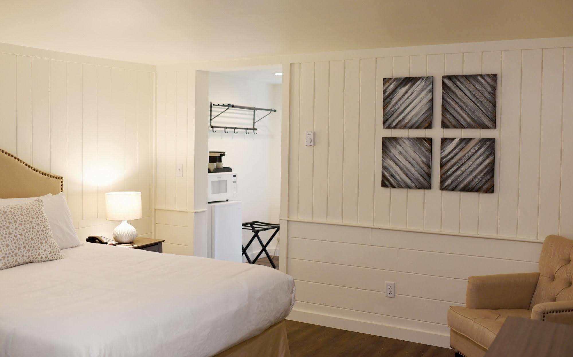 Sandwich Inn And Suites Esterno foto
